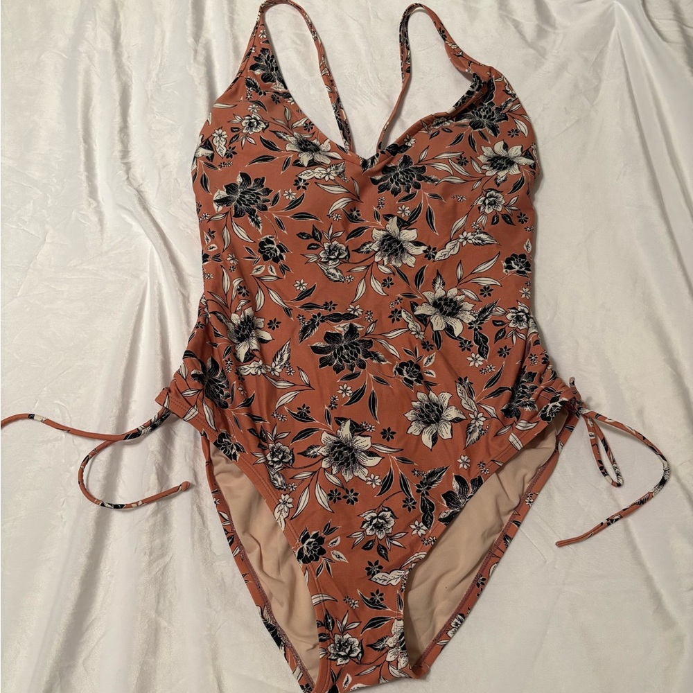 Women’s Kona Sol one piece swimsuit XL